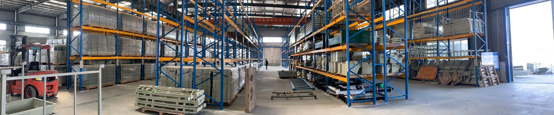 科杰智能仓储主要产品有智能仓储货架、高密度存储货架、常规货架、物流容器。